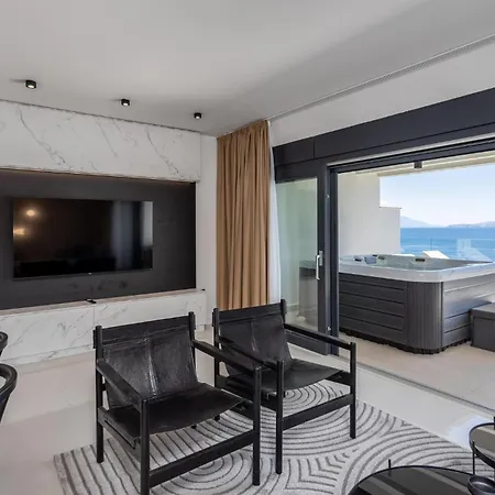 Awesome Apartment In Novi Vinodolski With Wifi *