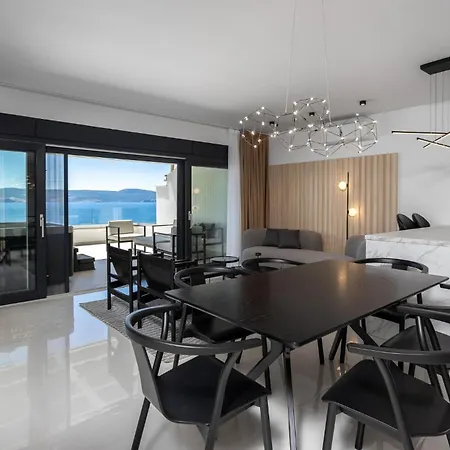 شقة Awesome Apartment In Novi Vinodolski With Wifi *