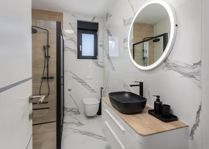 Cozy In Apartament Novi Vinodolski